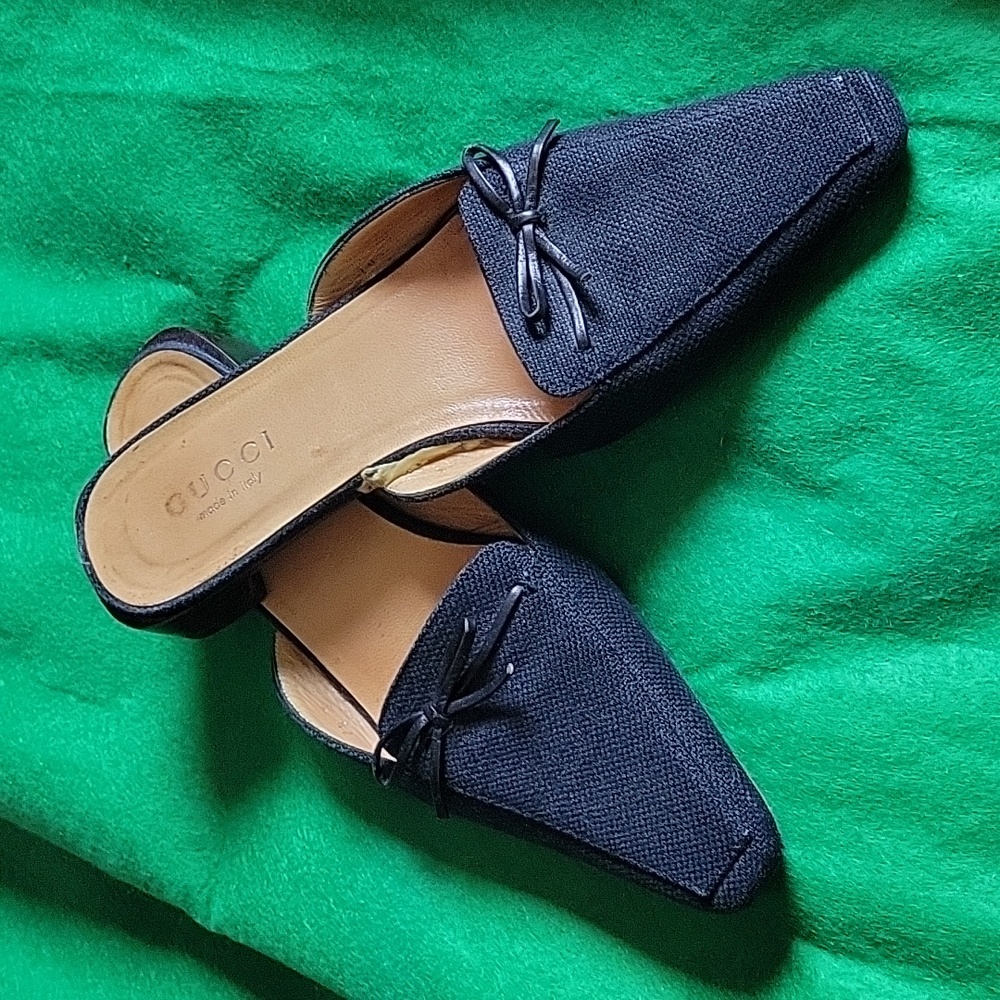 Authentic Gucci slide 👞 shoes